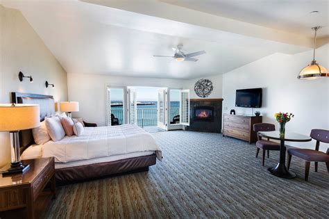 Sea And Sand Inn Santa Cruz Hotel Reviews Photos Rate Comparison