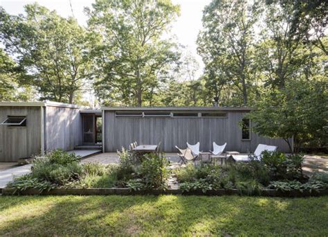 (and, it's useful for a lot more than just pathways). Low-Cost Luxury: 9 Ways to Use Decomposed Granite in a ...