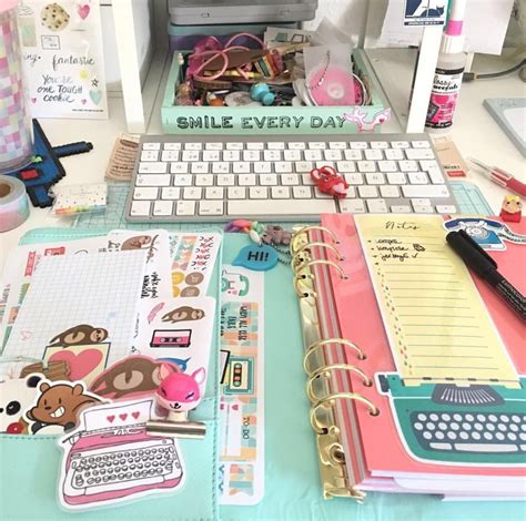 Pin De Lauu • C En Planner And Stationary Agenda Anillas Agendas