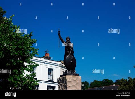 King Alfred The Great Winchester Stock Photo Alamy