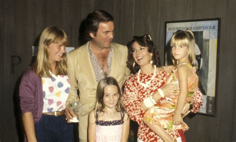 Natalie Wood Daughters Today Inside Natasha And Courtneys Lives Now