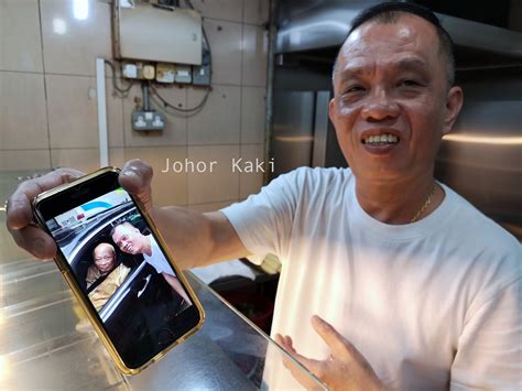 Sultan abdullah sultan ahmad shah yang dimasyhurkan hari ini sebagai sultan pahang keenam, menggantikan paduka. CLOSED Lim Kee Orchard Goreng Pisang Fried Banana Fritters ...