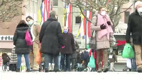 Angela merkel wants to see tighter lockdown measures introduced across germany, including a curfew and a ban on public transport, according to reports. Kommt jetzt der Mega-Lockdown? - 17:30live Rheinland Pfalz ...