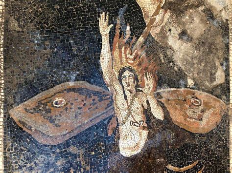 New discoveries in Pompeii bring to light a new date of the eruption