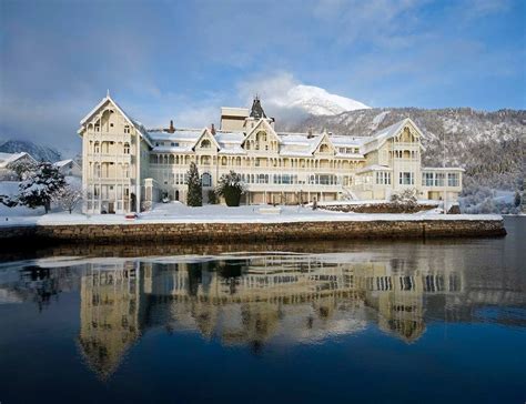 Beautifull Kviknes Hotel In Norway Have Your Dream Wedding Here
