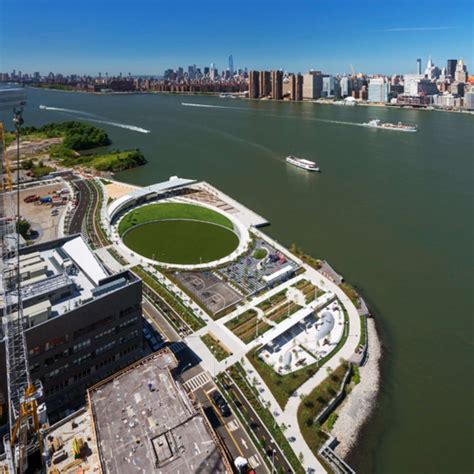 Queens New York Stati Uniti Hunters Point South Waterfront Park By