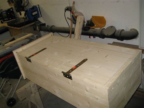 Fass schrank bauanleitung stehtische selber bauen bartisch. Schrank für Räucherofen | Schrank
