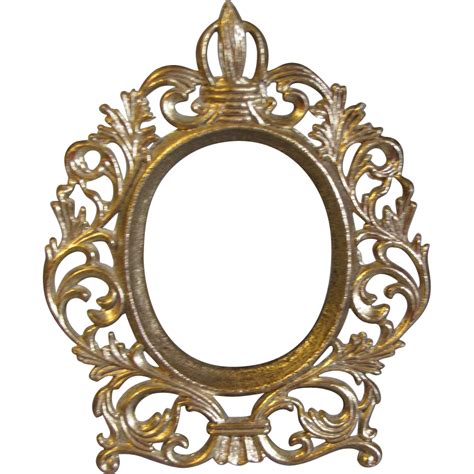 This is a gorgeous collection of 24 frame clipart images. Small Vintage Oval Table-Top Photograph Frame from tomjudy ...