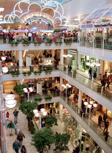 Seattles Top 10 Stores And Shopping Centers