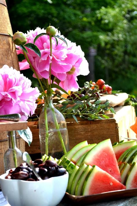 Does zola accept apple pay? crates and flowers for food displays | Food displays ...