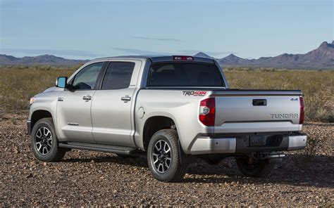 Review The New 2014 Toyota Tundra Is Well Aimed At Toyota Loyalists