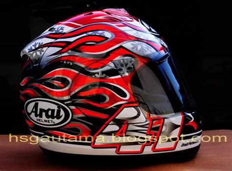 To get general information about arai products available in your territory, please select one of the market information icons below. kolom hsgautama: SOLD Helm ARAI RX7 Corsair Helmet with ...
