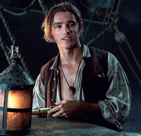 pirates of the caribbean dead men tell no tales brenton thwaites pirates of the caribbean