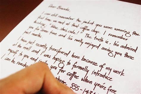 Many of us aren't used to writing letters, much less love letters. How to Write a Love letter to girl-some simple tips