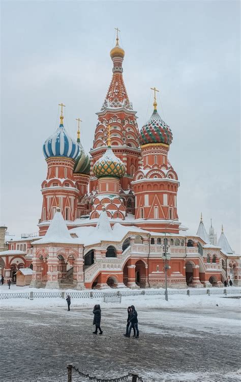 10 Essential Attractions To See In Moscow
