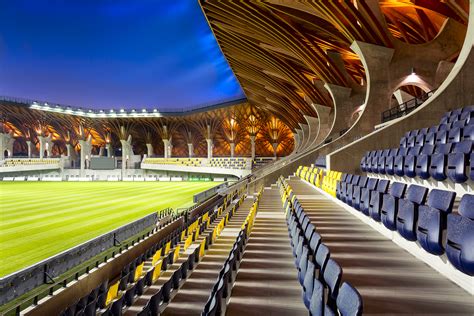 I 2014 ble de opprinnelige designene til det nye puskás ferenc stadion kåret til det beste designet av stadiumdb.com, som. Pancho Aréna - Nézze meg a felcsúti stadiont! Látogatás ...