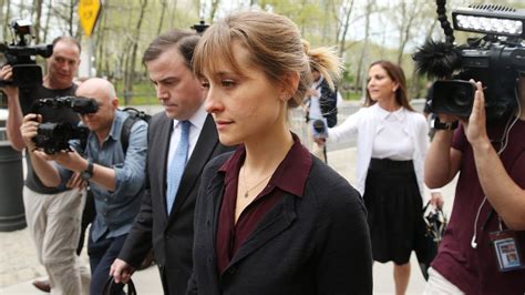 Ex ‘smallville Actress Allison Mack Sentenced To 3 Years In Nxivm Sex