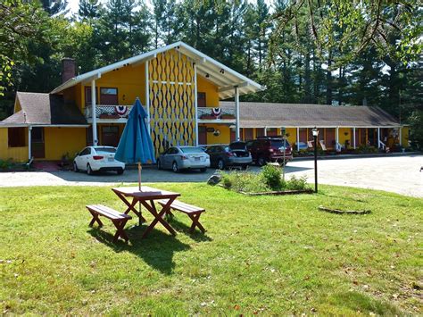 Why The Snowdon Chalet In Londonderry Is An Ideal Vermont Motel Destination