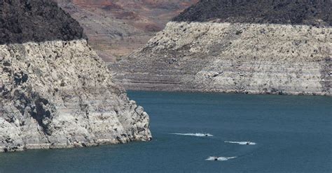 Projections Show Drop In Lake Mead Not Enough For Shortage Knau