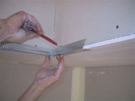 Plastering Diy Tips Installing Plaster Metal External Beads And Angles