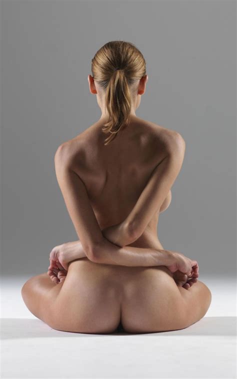 Petter Hegre Photographs His Wife In Amazing Yoga Poses NSFW Art Sheep