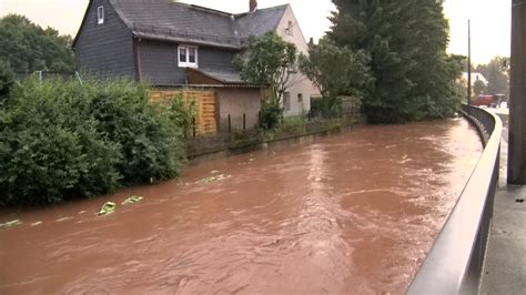 Überschwemmungen: Regenmassen sorgen für Überflutungen in Sachsen