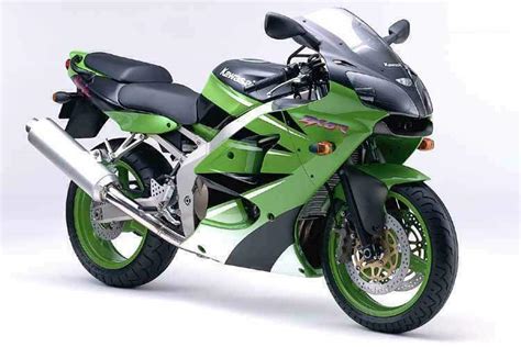 It was introduced in 1995, and has been constantly updated throughout the years in response to new products from honda, suzuki, and yamaha. Kawasaki ZX