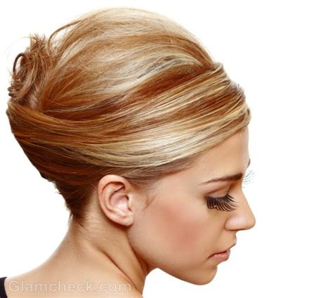 For a warm skin tone, the skin will simply turn to pink or brownish. Kiss & Tell Beauty: Choosing The Right Blonde!