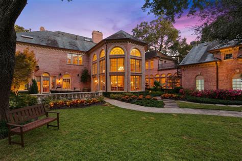 Late summer session start and end dates: Majestic Dallas Mansion Casts Warm Glow Over Gardens | HGTV
