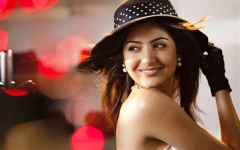 Anushka Sharma Wallpapers Hd Wallpapers Id 10193