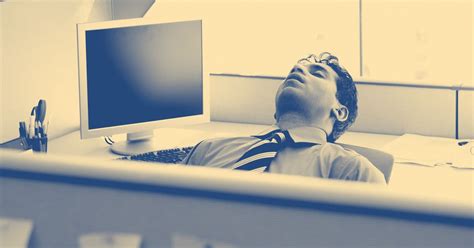 Researchers Have Calculated How Much Time We Spend Slacking Off At Work