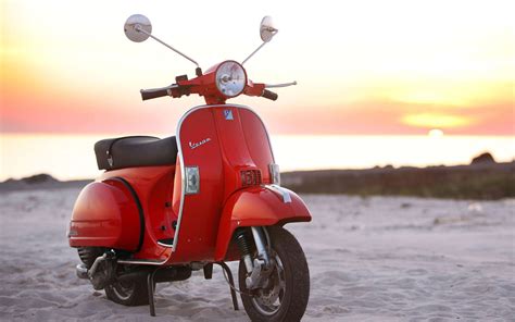 Vespa Wallpapers - Wallpaper Cave