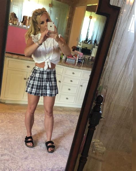Britney Spears Sexy Selfie New Pics And Videos The Fappening