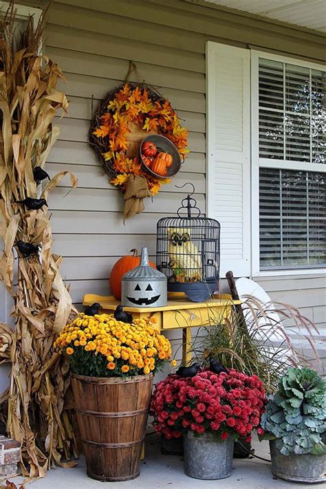 46 Of The Coziest Ways To Decorate Your Outdoor Spaces For Fall Fall