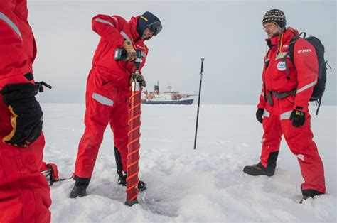 Climate Change Polarstern Icebreaker Begins Year Long Arctic Drift