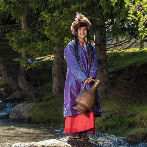 Как выглядели кыргызские женщины много лет назад — 12 красочных фото 19 02 2020 sputnik