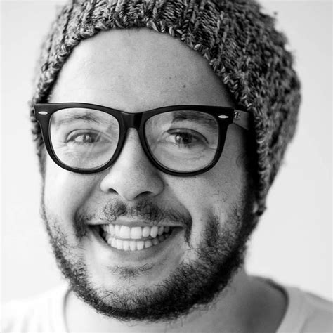 Founder of @brazilianreport, host of explaining brazil podcast. Gustavo Ribeiro - Escola de Artes Digitais