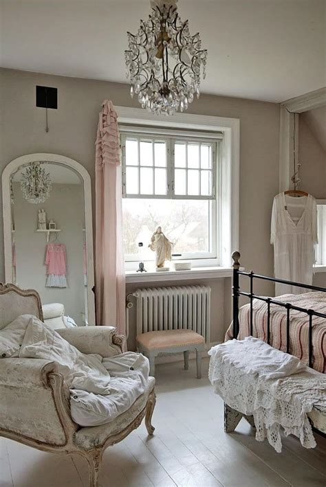 Although farmhouse bedroom ideas tend to be more neutral, we think the right wallpaper can enhance the country chic effect. 25+ Best Romantic Bedroom Decor Ideas and Designs for 2020