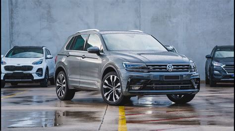 The 2022 volkswagen tiguan is now sporting more elegant, gown up looks that align it more with the brand's more premium products such as the arteon, atlas and new id.4 electric crossover. 2022 Vw Tiguan Us Latest In 2018 2019 Lease ...