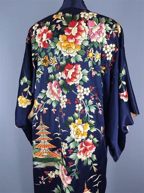 Vintage 1920s Silk Kimono Floral Embroidered Pagodas