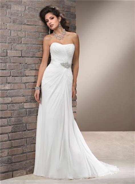 Elegant Simple A Line Strapless Chiffon Wedding Dress With