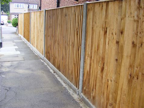 Find here wood fence, wooden fence manufacturers, suppliers & exporters in india. Wooden Fencing | Wooden Fences | Harrow, Hillingdon ...