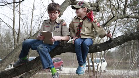 Raquel beaudene as young jennifer burrows. As Boy Scouts drop 'boys' from name, Girl Scouts seek to ...