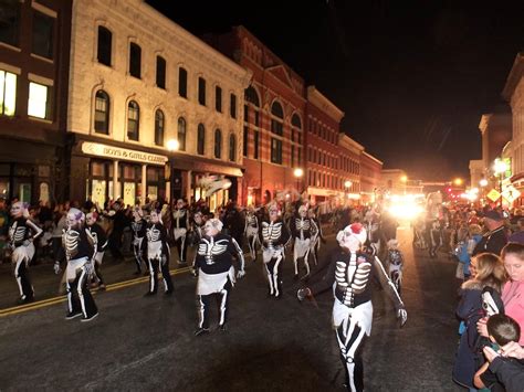 10000 People Expected For Rutlands Annual Halloween Parade Vermont