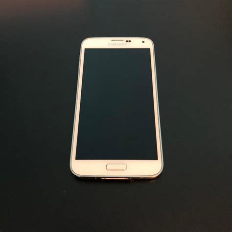 Samsung Galaxy S5 White Unlocked In Sandwell West Midlands