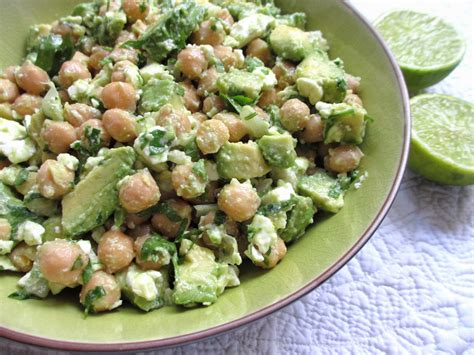 COOKING JULIA SALADE DE POIS CHICHES AVOCAT ET FETA