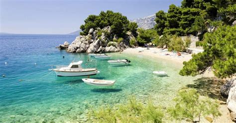 A croácia, localizada na europa oriental, é cada vez mais um destino muito procurado pelos turistas. As 4 melhores praias da Croácia que valem a visita - Bolsa ...