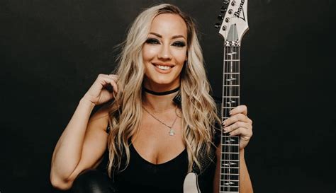 Nita Strauss Is Back In Alice Cooper S Touring Band