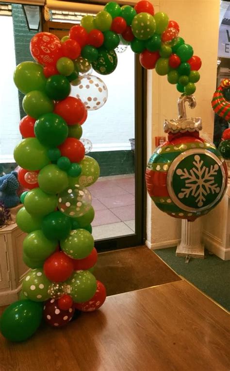 25 Adorable Christmas Balloon Decor Ideas You Cant Afford To Miss