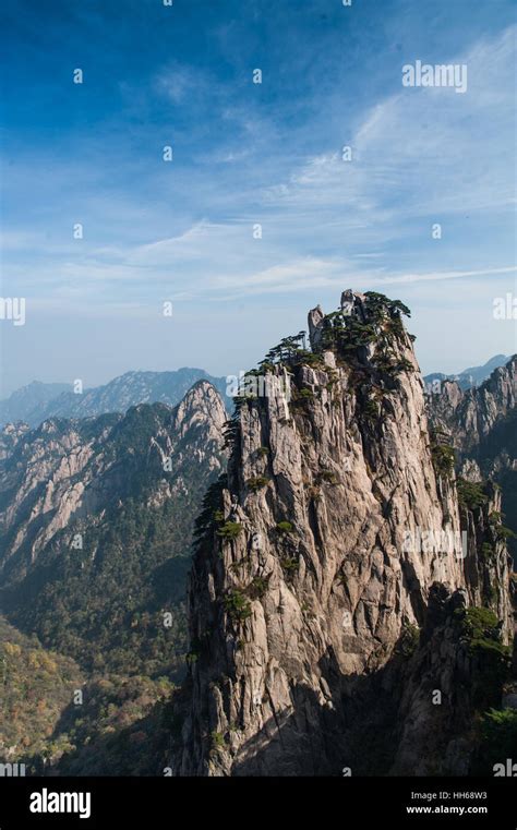 Huangshan Mountain Range Anhui Province China Scenic Landscape